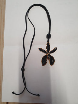 Modèle réservé Mme Peruzzaro