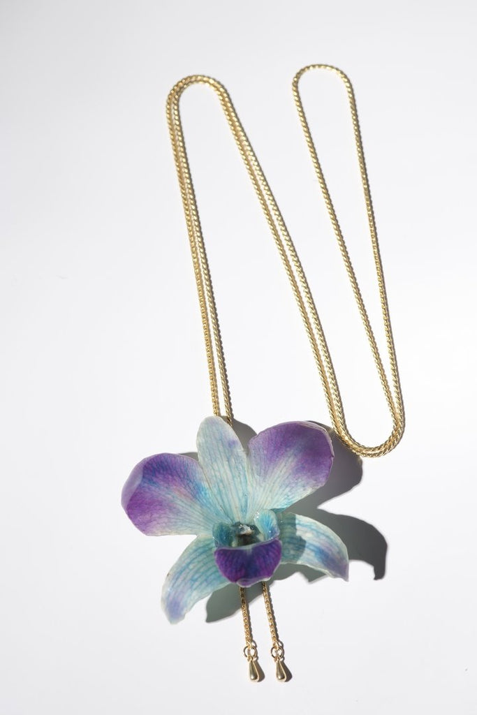 Collier plaqué or "Orchidée Naturelle Dendrobium"