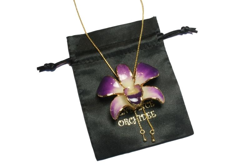 Collier Orchidée "Dendrobium" au contour plaqué or